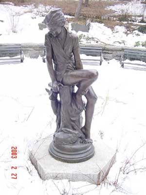 Photo of Peter Pan sculpture in Carl Schurz Park