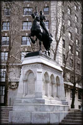 Photo of the Joan of Arc Monument in Riverside Park