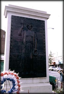 Photo of the Glendale War Memorial in Glendale Veterans Triangle, Queens