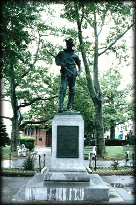 Photo of The Hiker statue in Tompkinsville Park, Staten Island