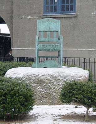Photo of the Seat, Westchester Square