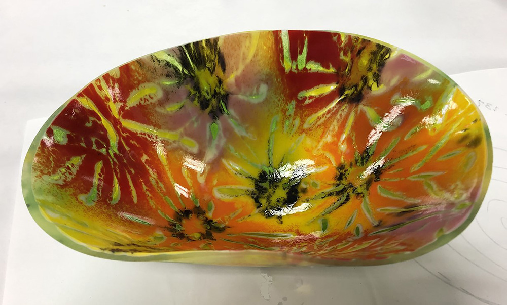 flower like patterns on a bowl
