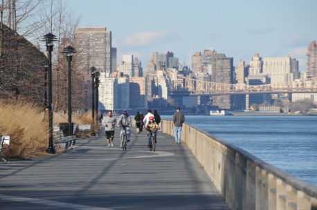 The East River Promenade Photo Gallery New York City Department Of Parks Recreation Nyc Parks