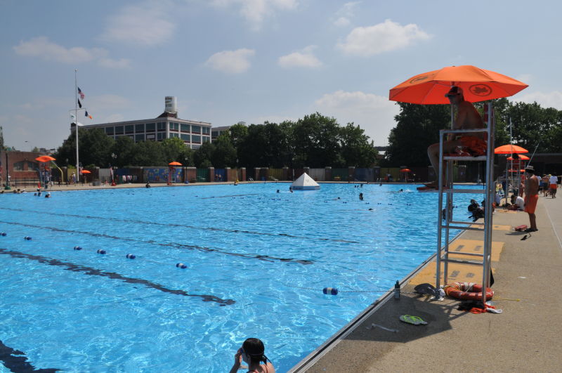 Red Hook Recreation Area Outdoor Pools Nyc Parks Red Hook Pool