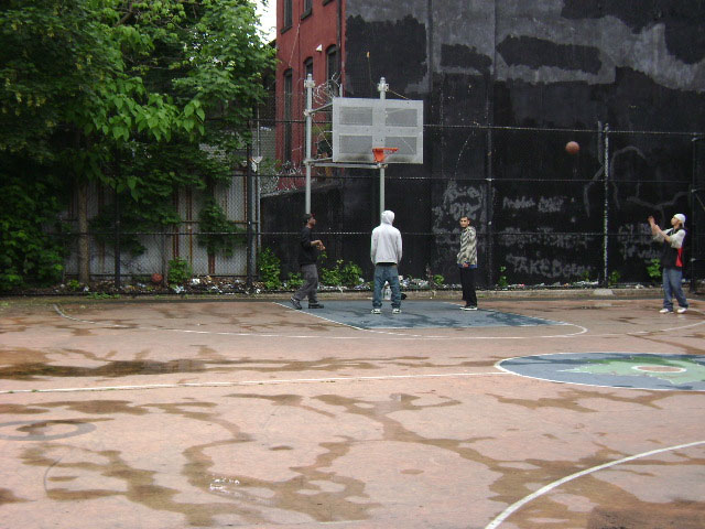 Decatur Playground Playgrounds : NYC Parks