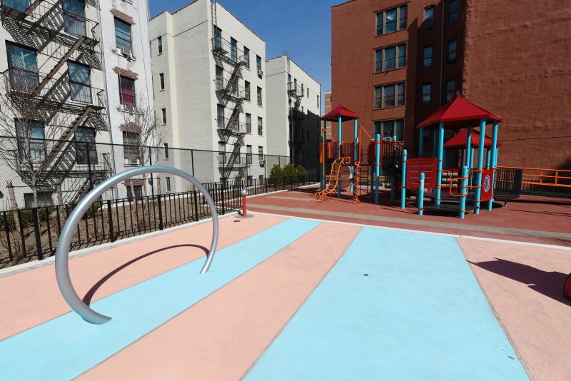 Mount Hope Playground Spray Showers NYC Parks