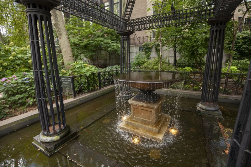 Dag Hammarskjold Plaza : NYC Parks